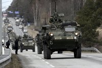 Vojáci z amerického konvoje nejsou okupační armáda, tvrdí Zeman: Z negativismu viní Českou televizi