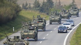 Americká a britská armáda „vtrhne“ do Česka: Zemí projede další konvoj.