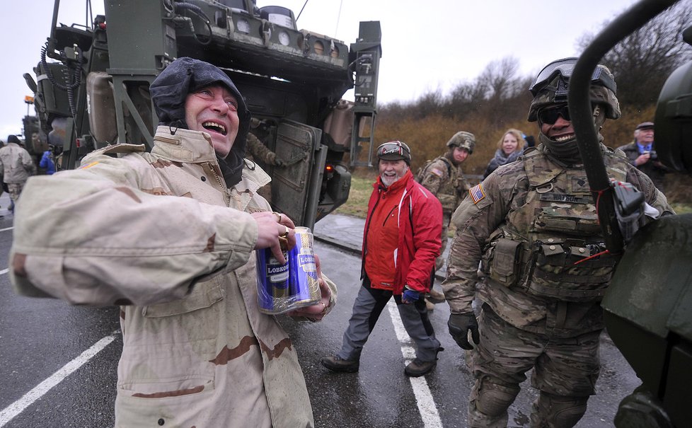 Konvoj USA v Česku: Pivo pro americké vojáky