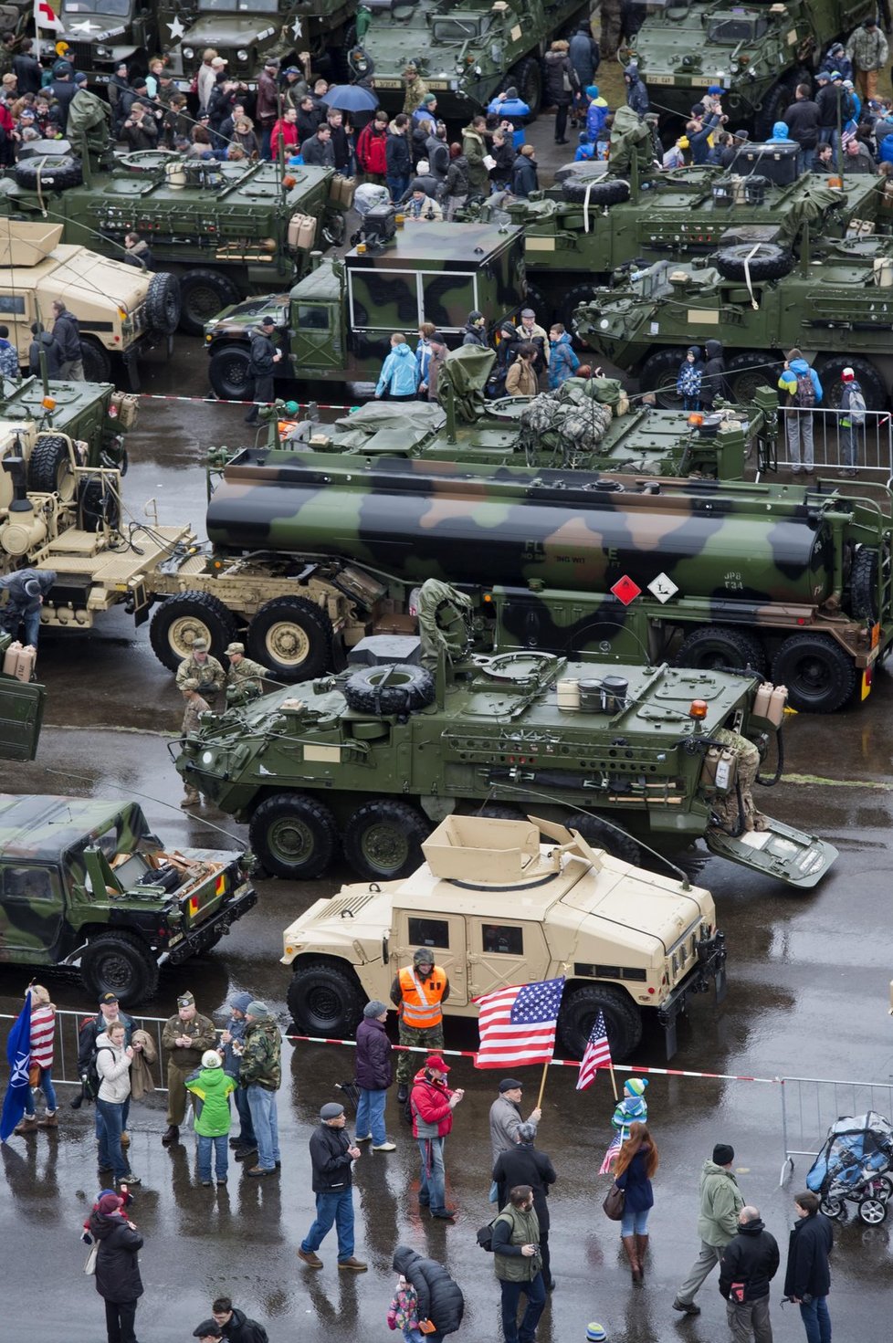 Americká jízda dragounů v březnu 2015 v Praze: Den otevřených dveří v Ruzyni