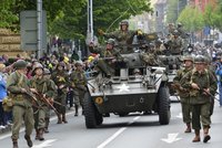 Přípravy na Slavnosti svobody vrcholí: Plzní projede na 200 džípů, tanků a obrněnců