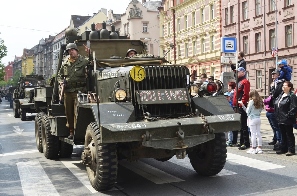 2017: Vyvrcholením Slavností svobody v Plzni byl Convoy of Liberty.