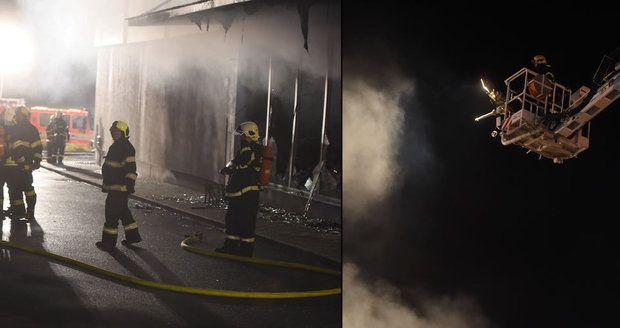 Inferno v Kopřivnici: Plameny zranily čtyři lidi. Škoda je 50 milionů