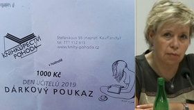Učitelé v Kopřivnici dostali za odměnu tisícikorunové poukazy do knihkupectví Pohoda. Majitelem je manžel místostarostky Dagmar Rysové.