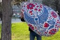 Kopřivnické náměstí je velikonoční galerií! Metrová kraslice pod širým nebem