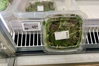 Krabička kopřiv do velikonoční nádivky za 50 korun!? Prodejce vysvětluje...