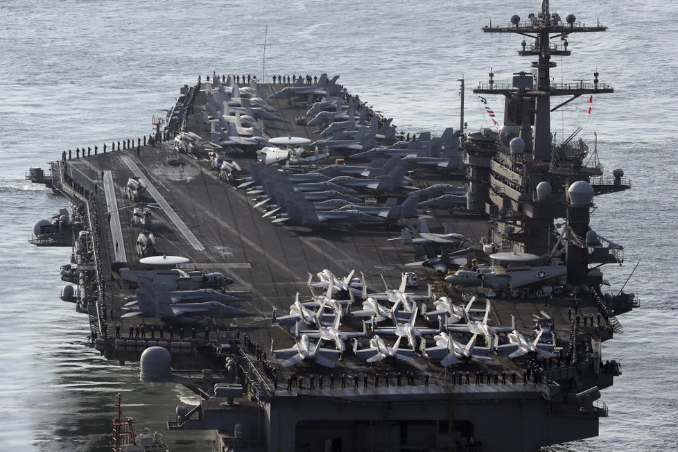 USA vyslaly k břehům KLDR vojenské loďstvo.