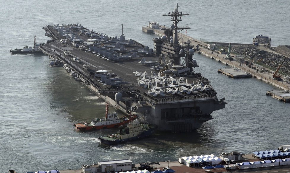 USA vyslaly k břehům KLDR vojenské loďstvo.