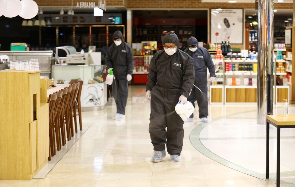 Jižní Korea registruje další nakažené pacienty novým typem koronaviru.