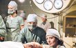 1982: Zpěváci na kraji nemocnice – parodie na seriál Nemocnice na kraji města.