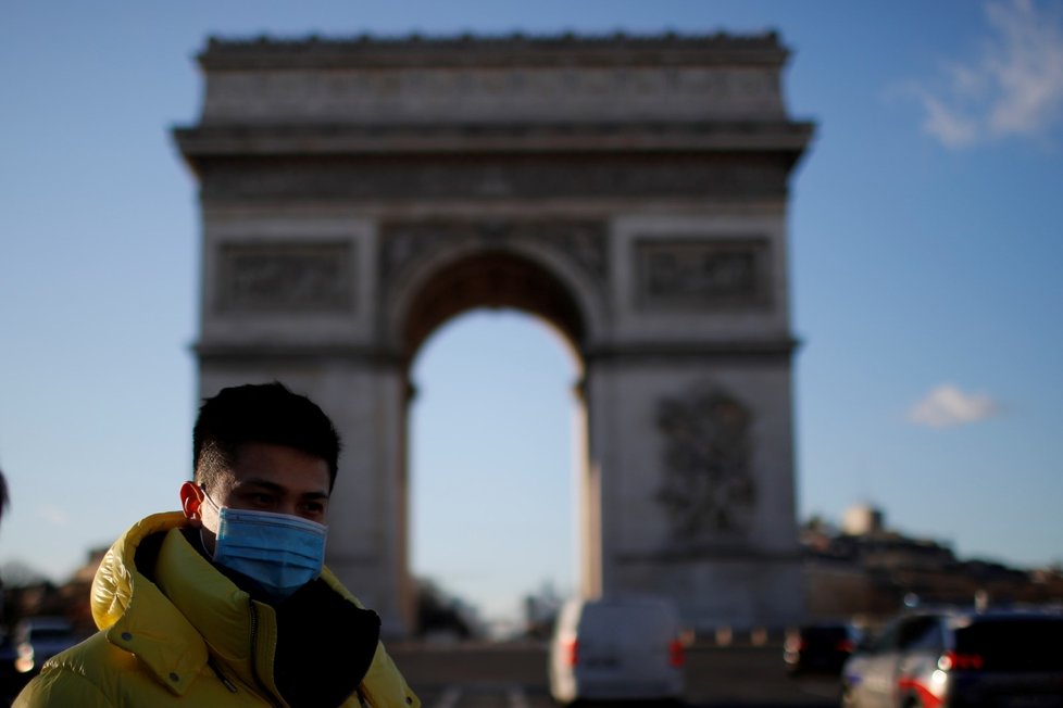 Paříž v době pandemie koronaviru.