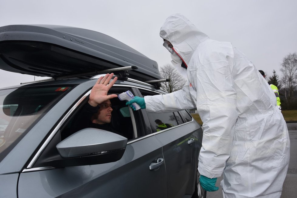 Kontroly na hraničním přechodu z Německem na dálnici D5 v Rozvadově na Tachovsku.