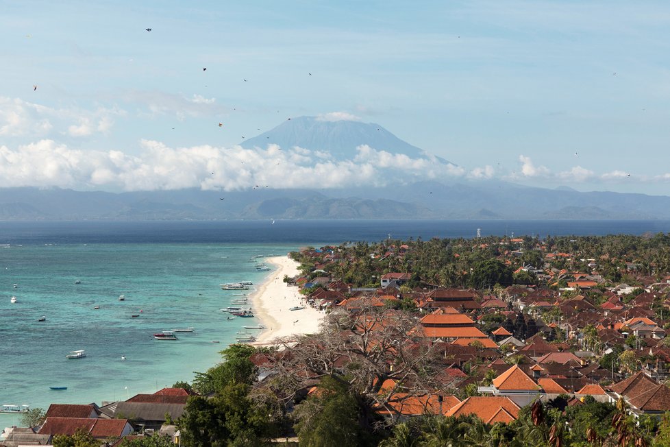 Koronavirus na Bali: Místní živoří, kvůli nedostatku turistů museli začít farmařit a rybařit.
