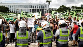 Koronavirus v Brazílii: Protest podnikatelů proti opatřením spojeným s nákazou