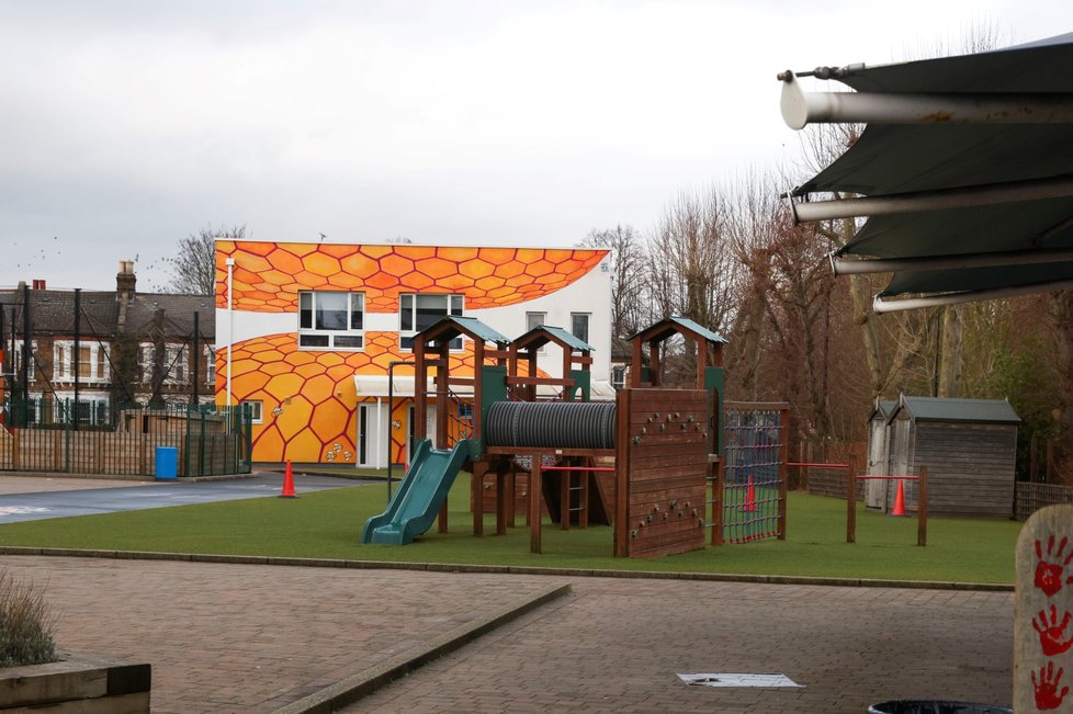 Koronavirus ve Velké Británii Koronavirus ve Velké Británii