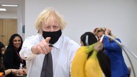 Britský premiér Boris Johnson během pandemie koronaviru.