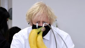 Britský premiér Boris Johnson během pandemie koronaviru