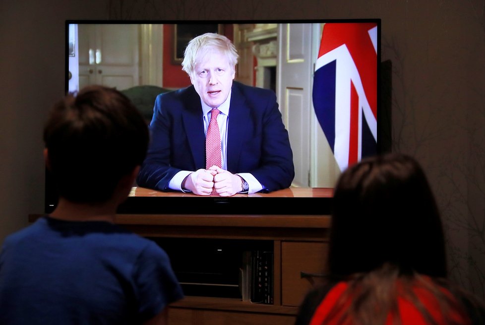 Premiér Boris Johnson při projevu k Britům o koronaviru (23. 3. 2020)