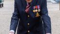 Válečný hrdina Tom Moore (99) vybral pro zdravotníky 123 milionů korun tím, že chodil po zahradě.