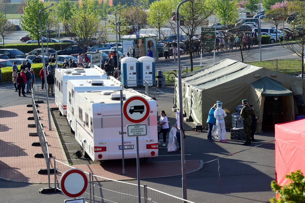 Testování v Litovli na Olomoucku (24. 4. 2020)