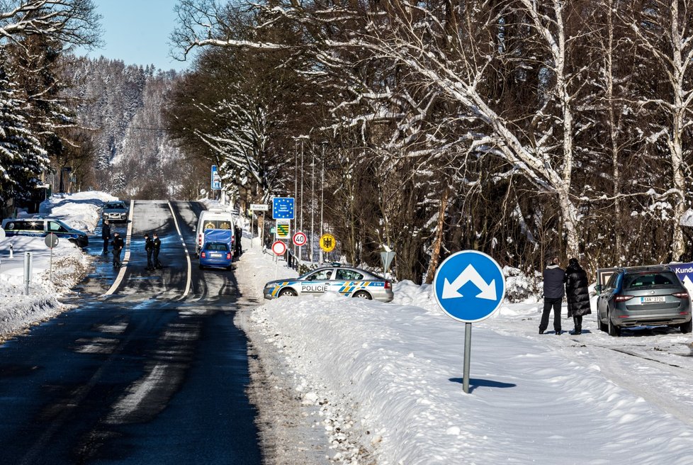 Kontroly na hraničním přechodu v Petrovicích na Ústecku