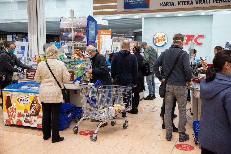 Nákupy během pandemie covid-19 v ČR