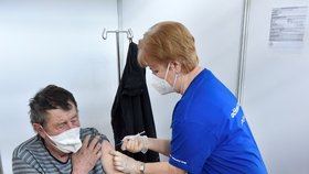 Ve Vyškově začalo 26. dubna 2021 fungovat očkovací centrum ve sportovní hale při Základní škole Purkyňova.