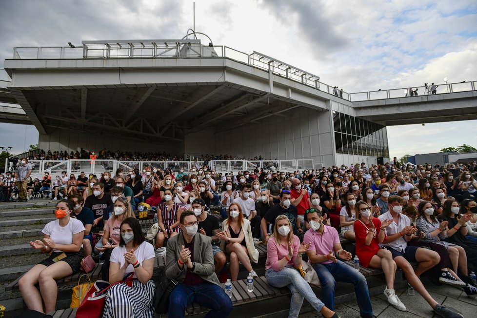 Kultura v době covidové pandemie: Koncert Šance pro kulturu v Praze na Výstavišti (11. 5. 2021)