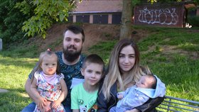 Koronavirus zasáhl i pětičlennou rodinu ze Zlína: Měsíc žili jen z rodičovského příspěvku!