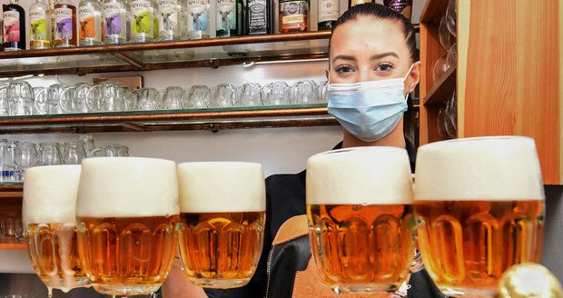 Češi zůstávají pivní velmocí. Už 27. rokem ho vypili nejvíce na světě