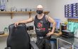 Miloslav Míka, provozovatel studia Hell, musel přistoupit k řadě změň ve svém tetovacím salonu