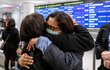 Obavy ze šíření koronaviru: Přílet cestujících z Číny do kanadského Toronta (26.1.2020)