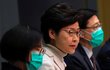 Hongkong kvůli obavám ze šíření koronaviru zavřel 10 z 13 hraničních přechodů s Čínou, oznámila správkyně Carrie Lamová (3.2.2020)