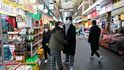 Obavy ze šíření koronaviru: Tržnice v jihokorejském Soulu