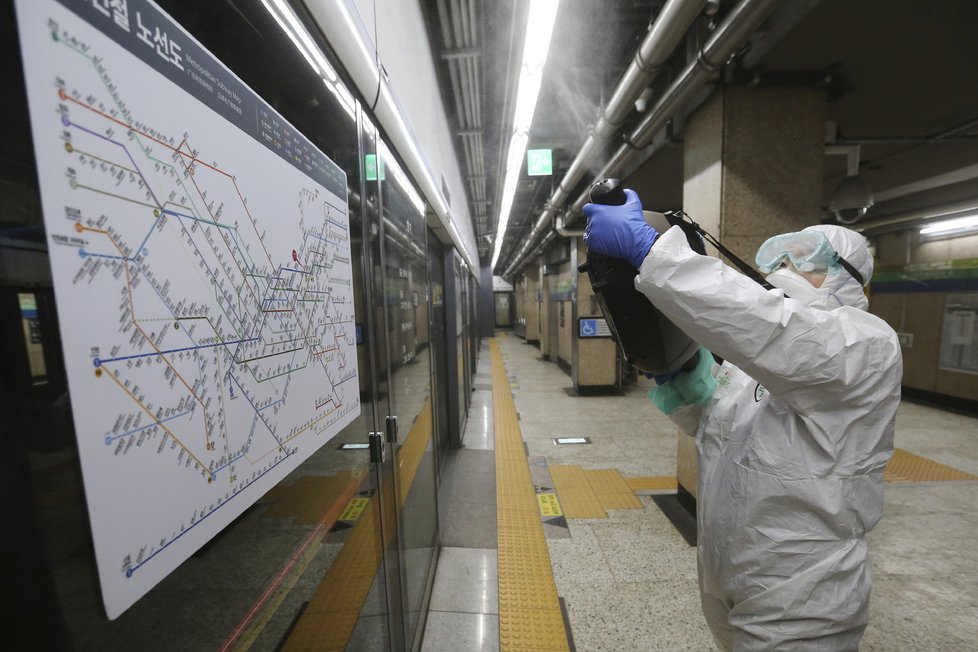 Obavy z dalšího šíření epidemie koronaviru v Jižní Koreji (21.2.2020)