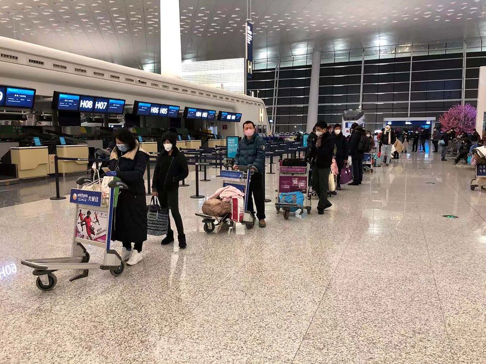 Evakuace Kanaďanů z čínskéh Wu-chanu kvůli obavám z koronaviru