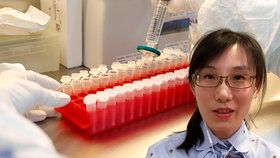 Čínská viroložka vyšetřovala koronavirus, ve strachu o život opustila rodinu a utekla do USA. Bála se, že když řekne pravdu o viru, čínské úřady ji nechají „zmizet“.