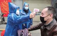 Čína po nakažení koronavirem: Dezinfikují celé město!