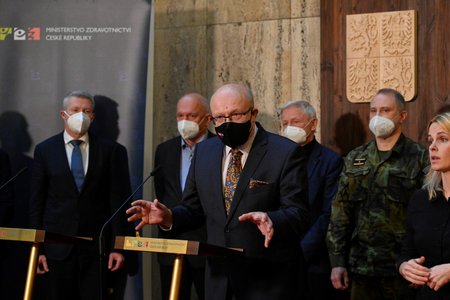 Ministr zdravotnictví Vlastimil Válek představil odborný tým, který mu bude pomáhat s řešením pandemie (6. 1. 2022)