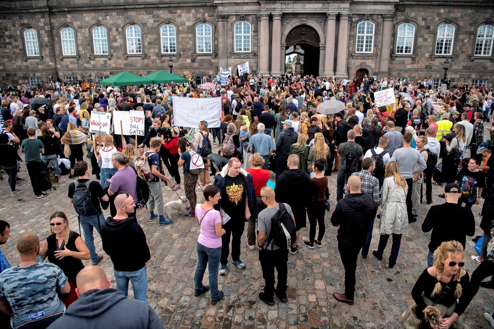 Demonstrace proti opatřením kvůli koronaviru v dánské Kodani (30. 8. 2020)