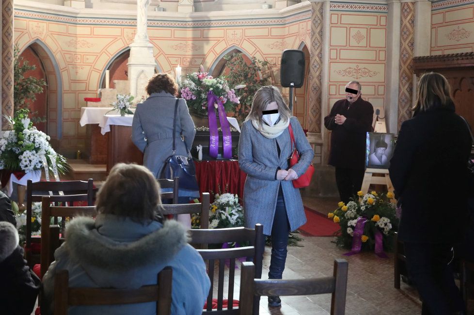 Pohřeb sestřičky z jihlavské nemocnice, která podlehla koronaviru (18. 11. 2020).