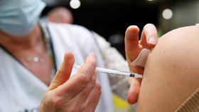 Očkování proti covidu-19