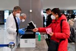 Pandemie covidu: Po cestujících z Číny začali vyžadovat testy Italové (prosinec 2022)