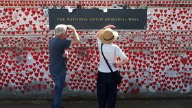 Památník obětí covidu-19 v Londýně