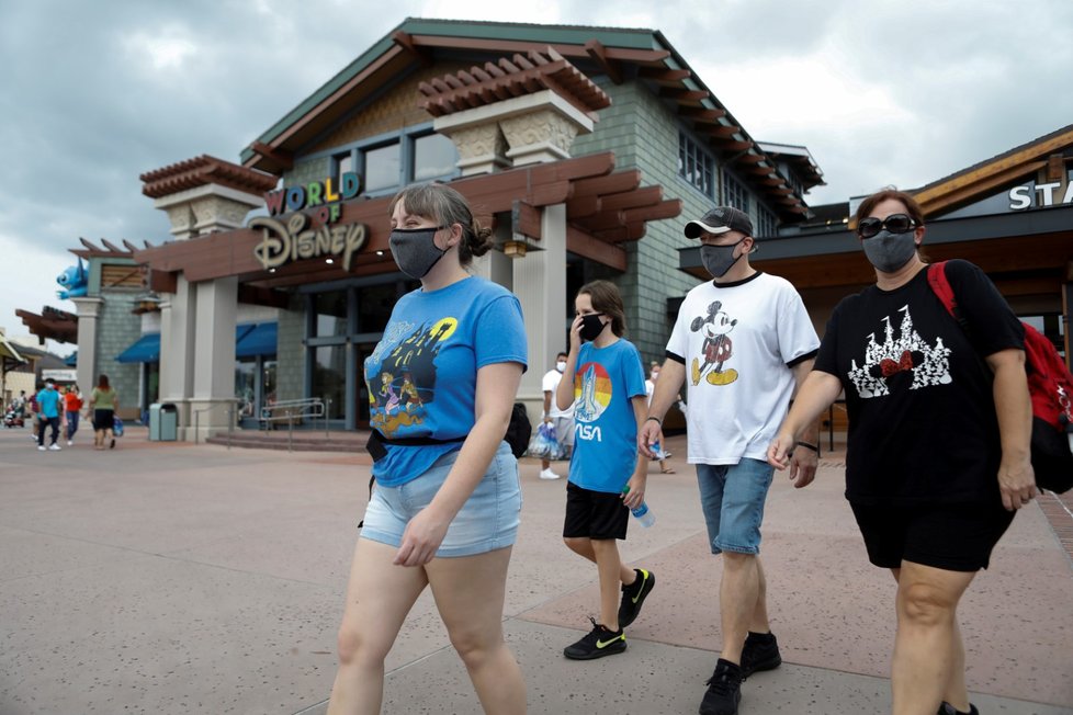 Návštěvníkům na Floridě se opět otevřel Disneyland. Koronaviru navzdory (11. 7. 2020).