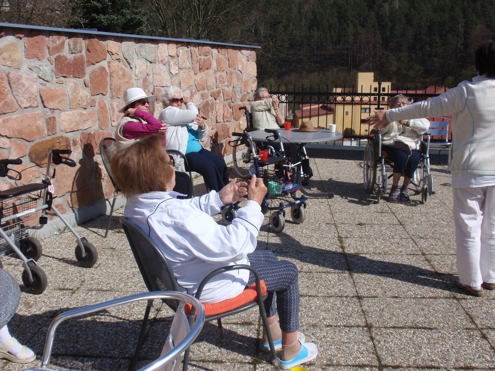 V domově seniorů v Úpici je ohnisko covidu s 30 nakaženými