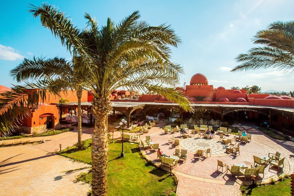 Hotel Sentido Oriental v Marsa Alam, kde uvízli čeští turisté.