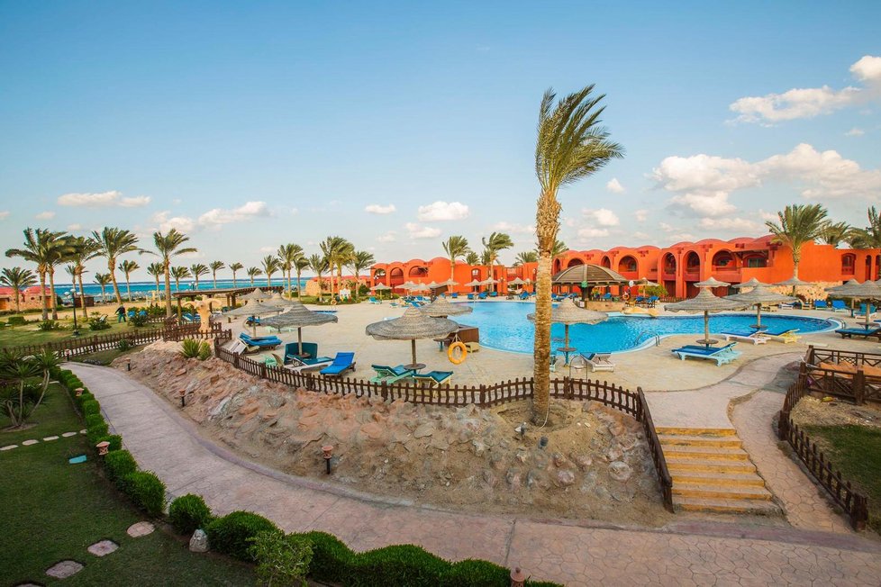 Hotel Sentido oriental v Marsa Alam, kde uvízli čeští turisté.