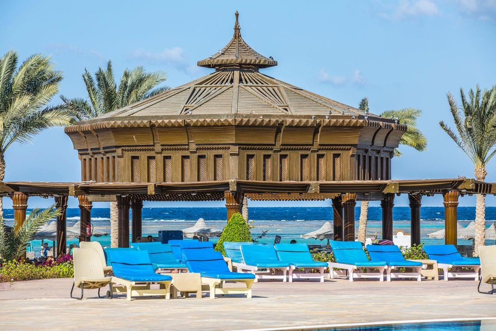 Hotel Sentido oriental v Marsa Alam, kde uvázli čeští turisté.