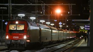 Rakušané dočasně přerušili vlakové spojení s Itálií, zvažují obnovení pohraničních kontrol